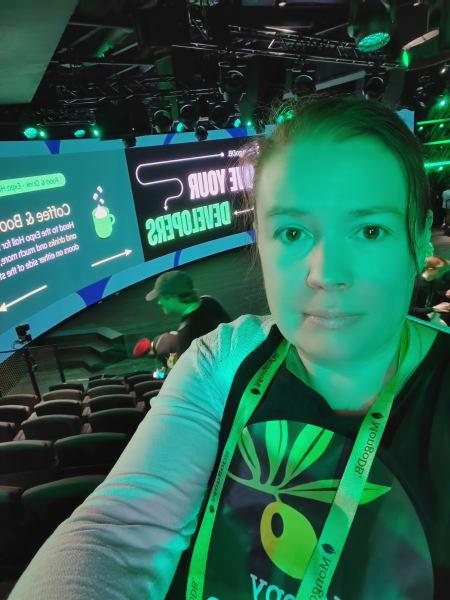 Små dyrkeres friske olivenolie kommer fra tidlig høst (Early Harvest)